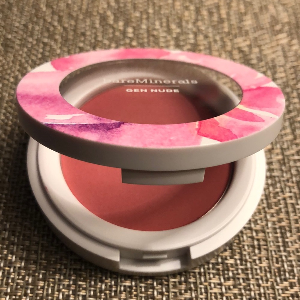 Bareminerals Floral Utopia Blush- in lover’s rose